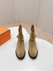 KELLY BUCKLE SHORT BOOTS IN PEANUT BROWN SUEDE