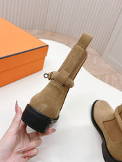 KELLY BUCKLE SHORT BOOTS IN PEANUT BROWN SUEDE