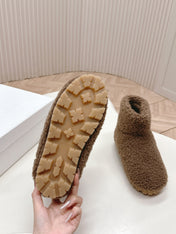 SNOW ANKLE BOOTS IN WOOD BROWN SHEARLING