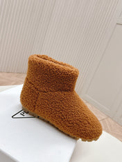 SNOW ANKLE BOOTS IN BRONZE BROWN SHEARLING