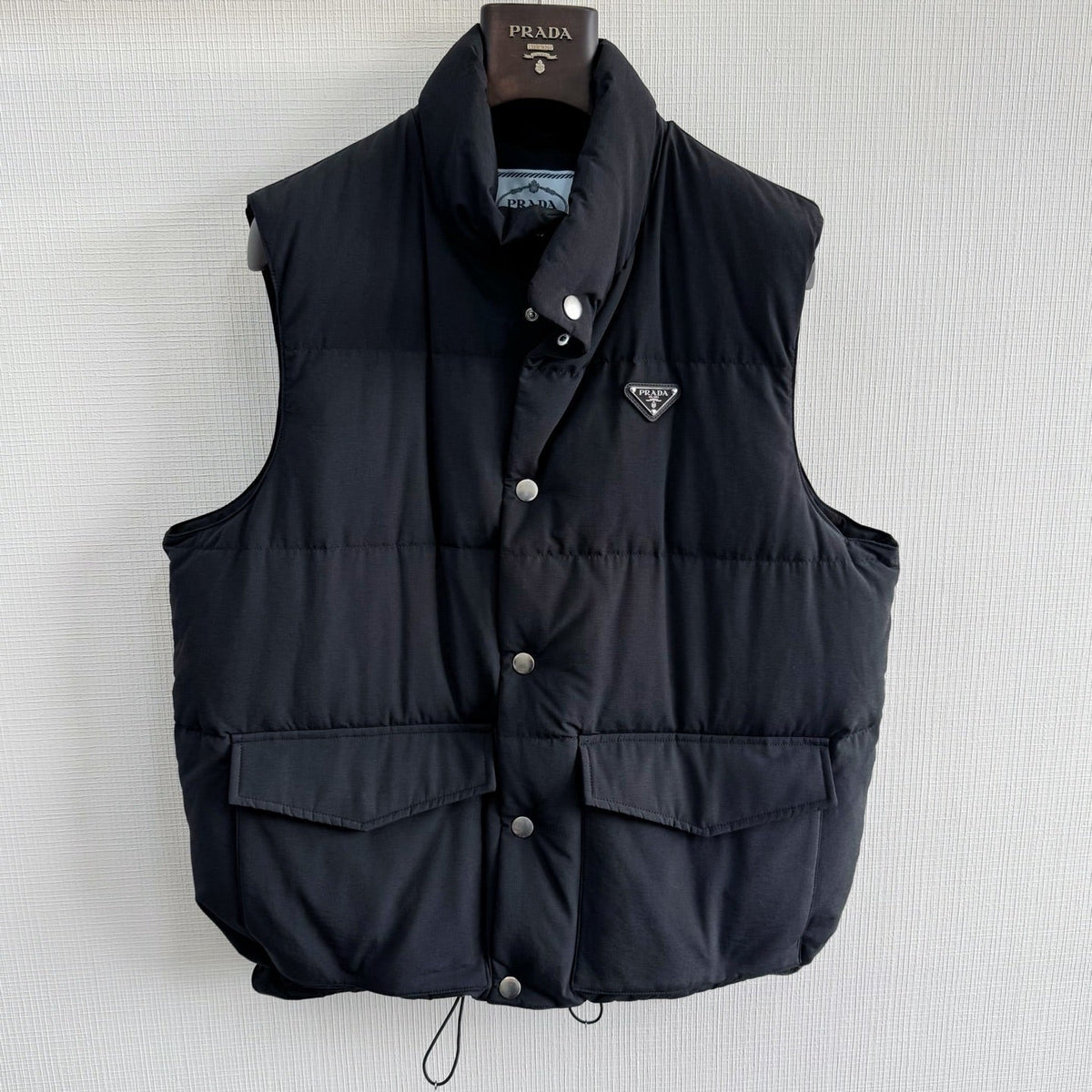 PRADA 25S DOWN VEST 358