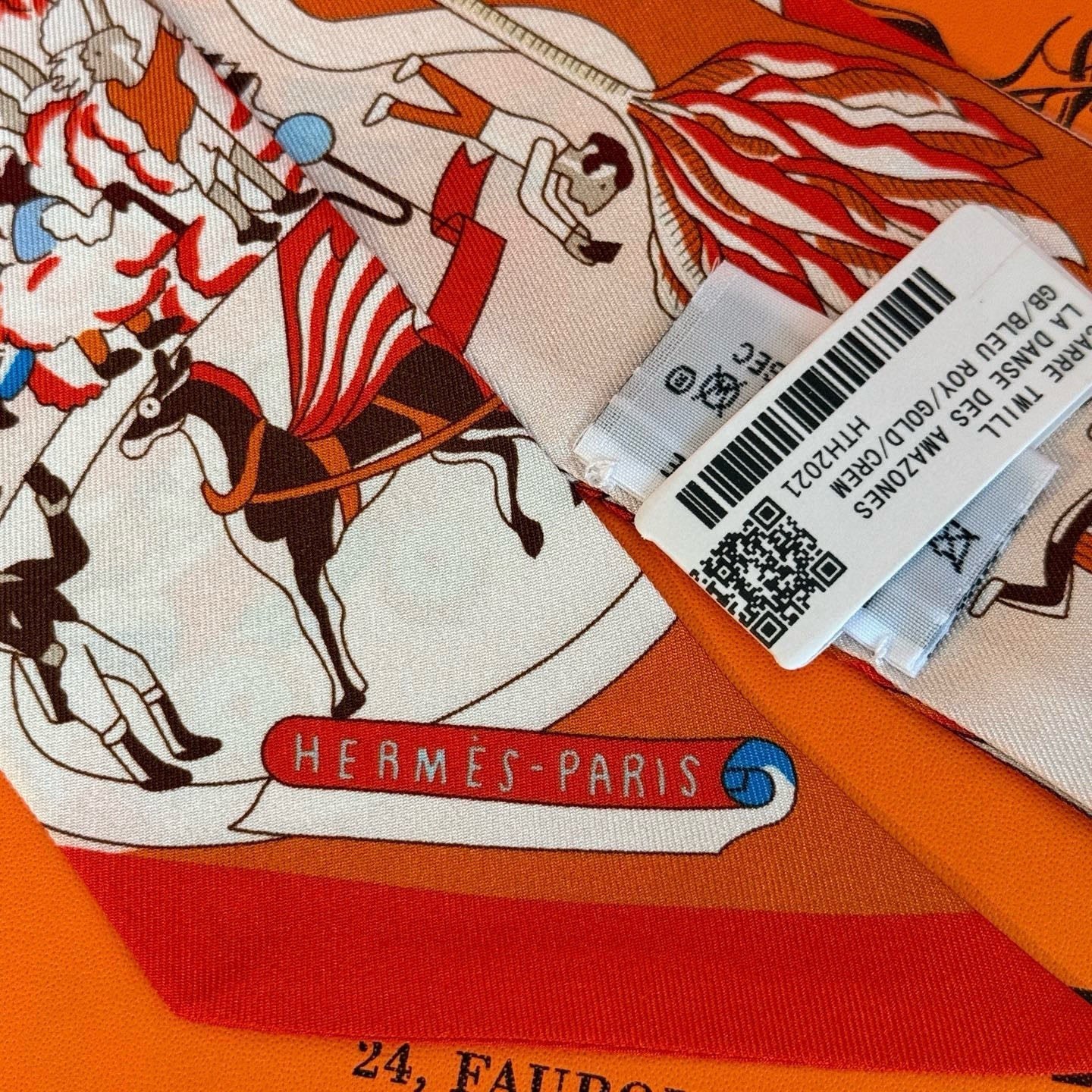HERMES 25S SCARF 86 IN SILK 853142