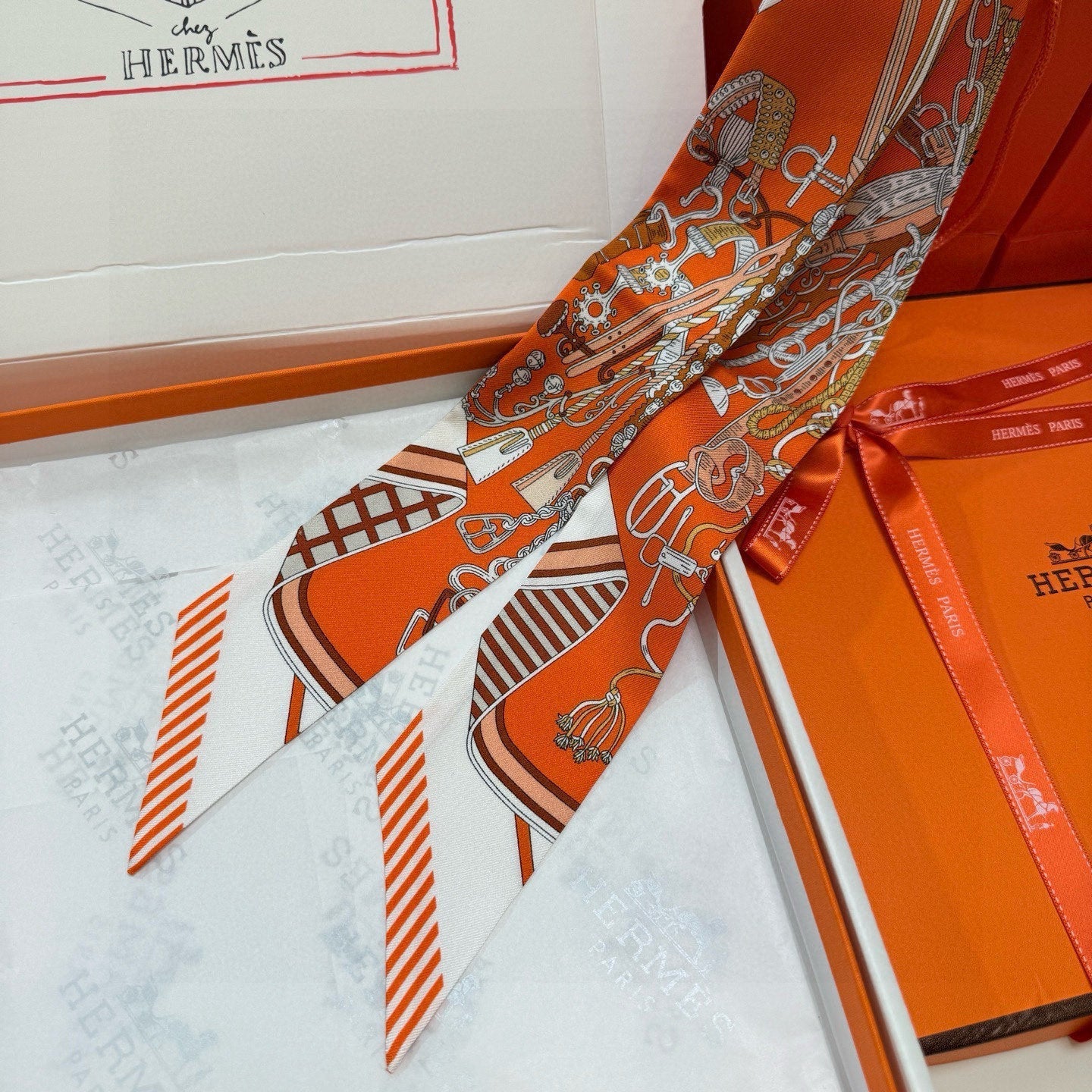 HERMES 25S SCARF 90 IN SILK 853147