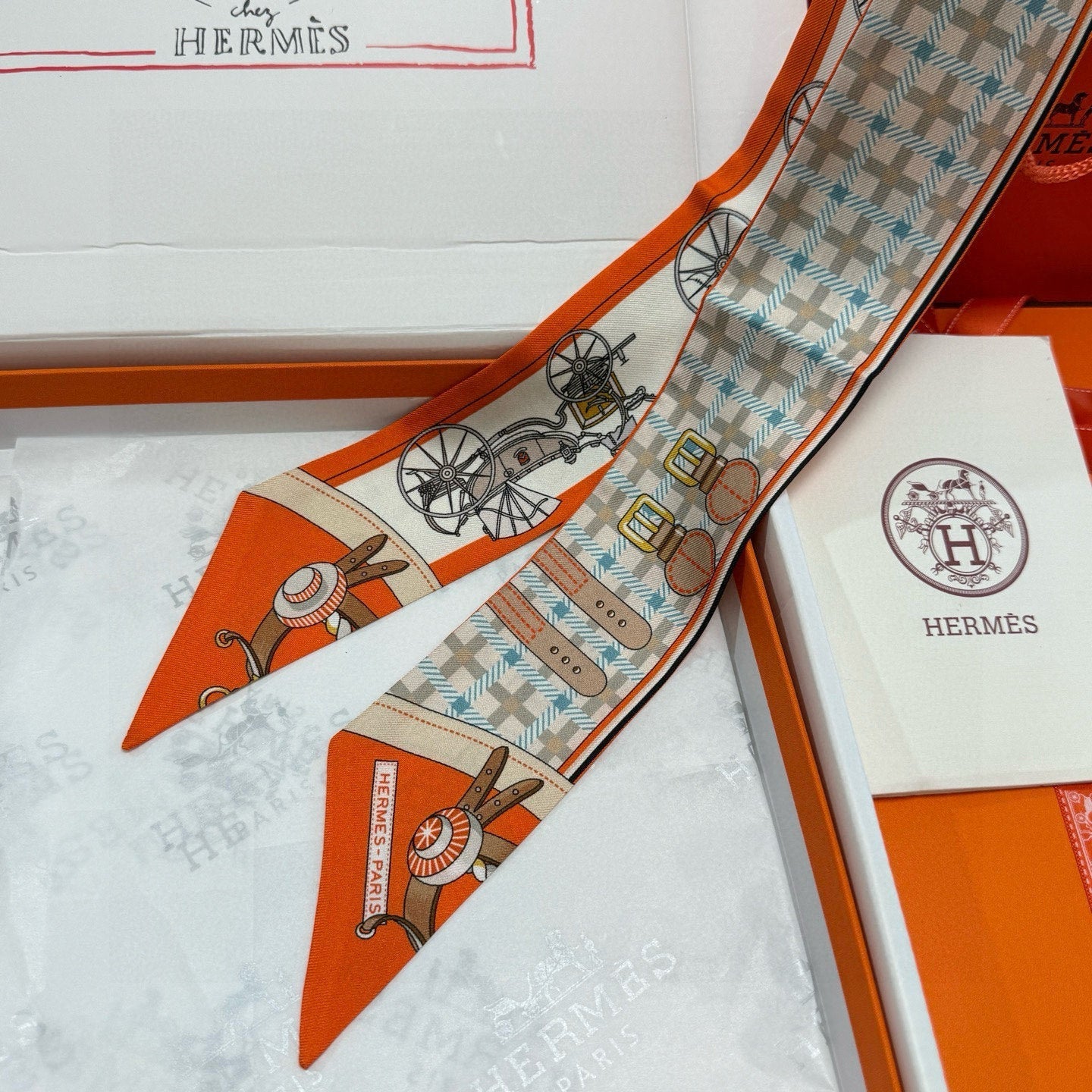 HERMES 25S SCARF 90 IN SILK 854955