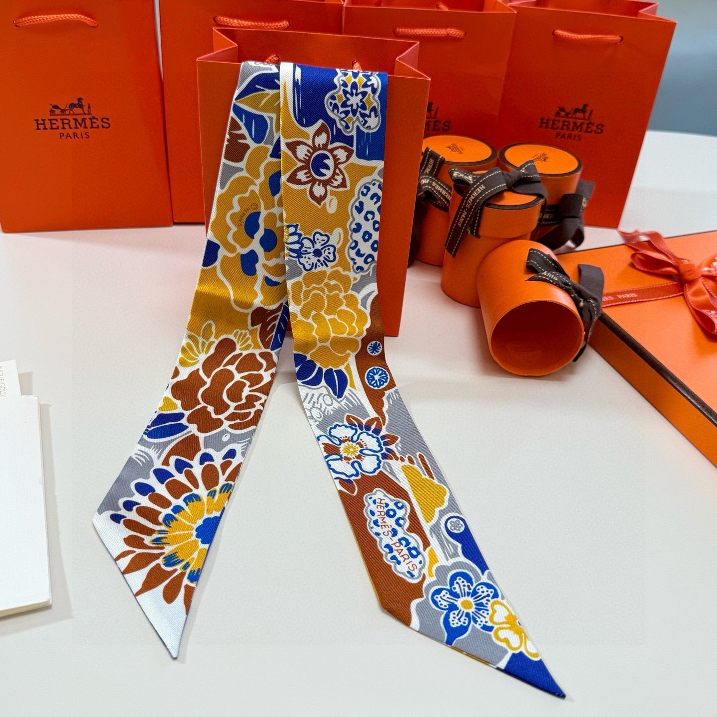 HERMES 25S SCARF 90 IN SILK 854956