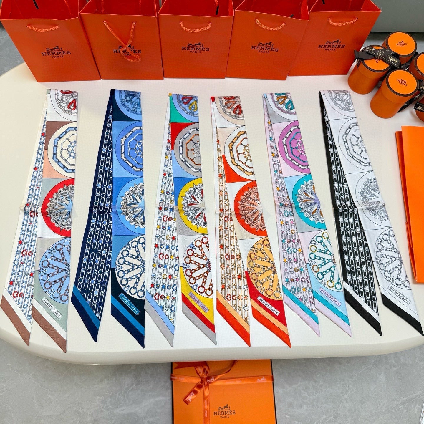 HERMES 25S SCARF 90 IN SILK 856726