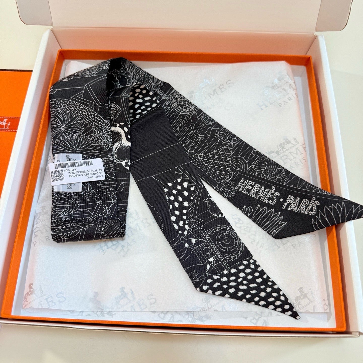 HERMES 25S NECKERCHIEF 86 IN SILK 989357