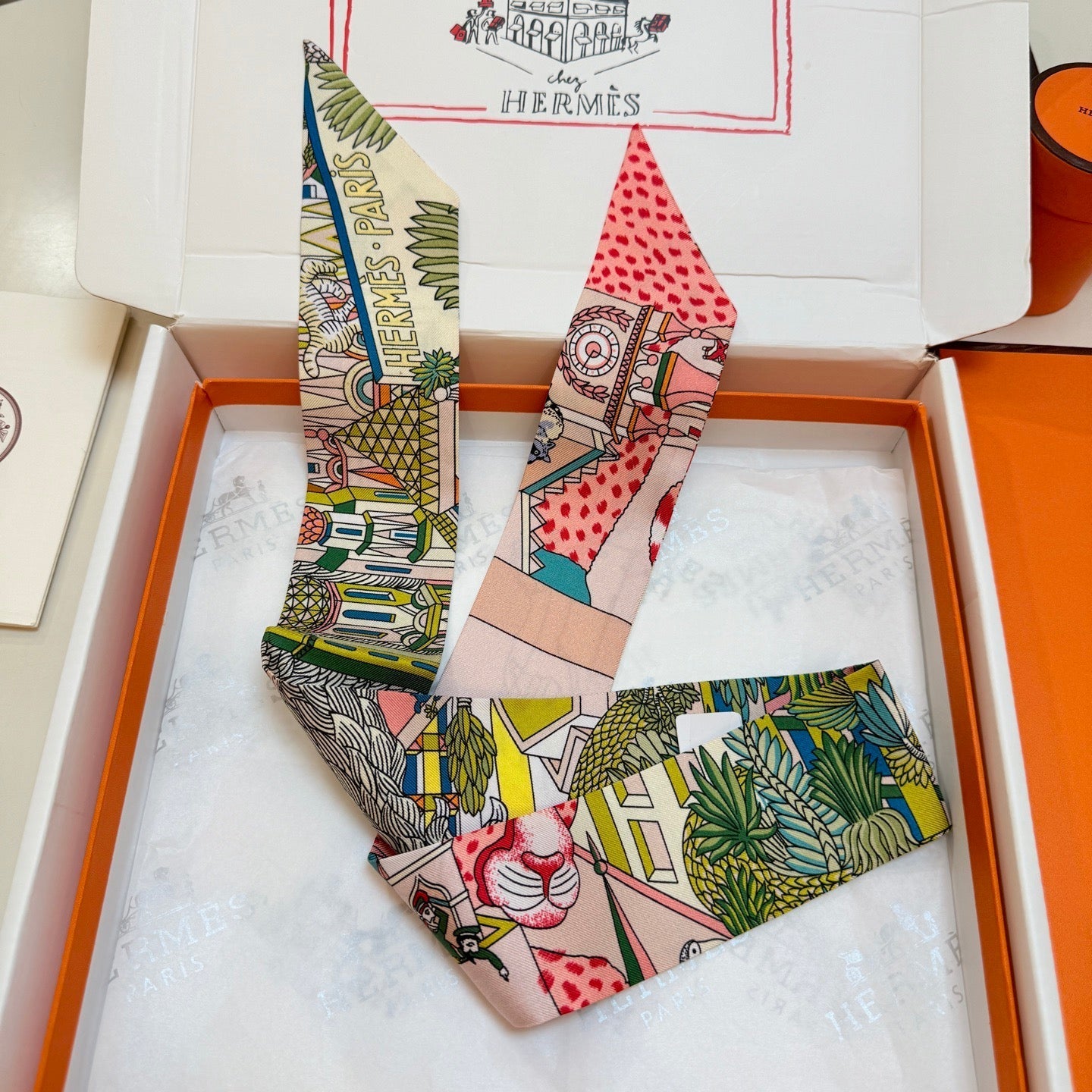 HERMES 25S NECKERCHIEF 86 IN SILK 989360