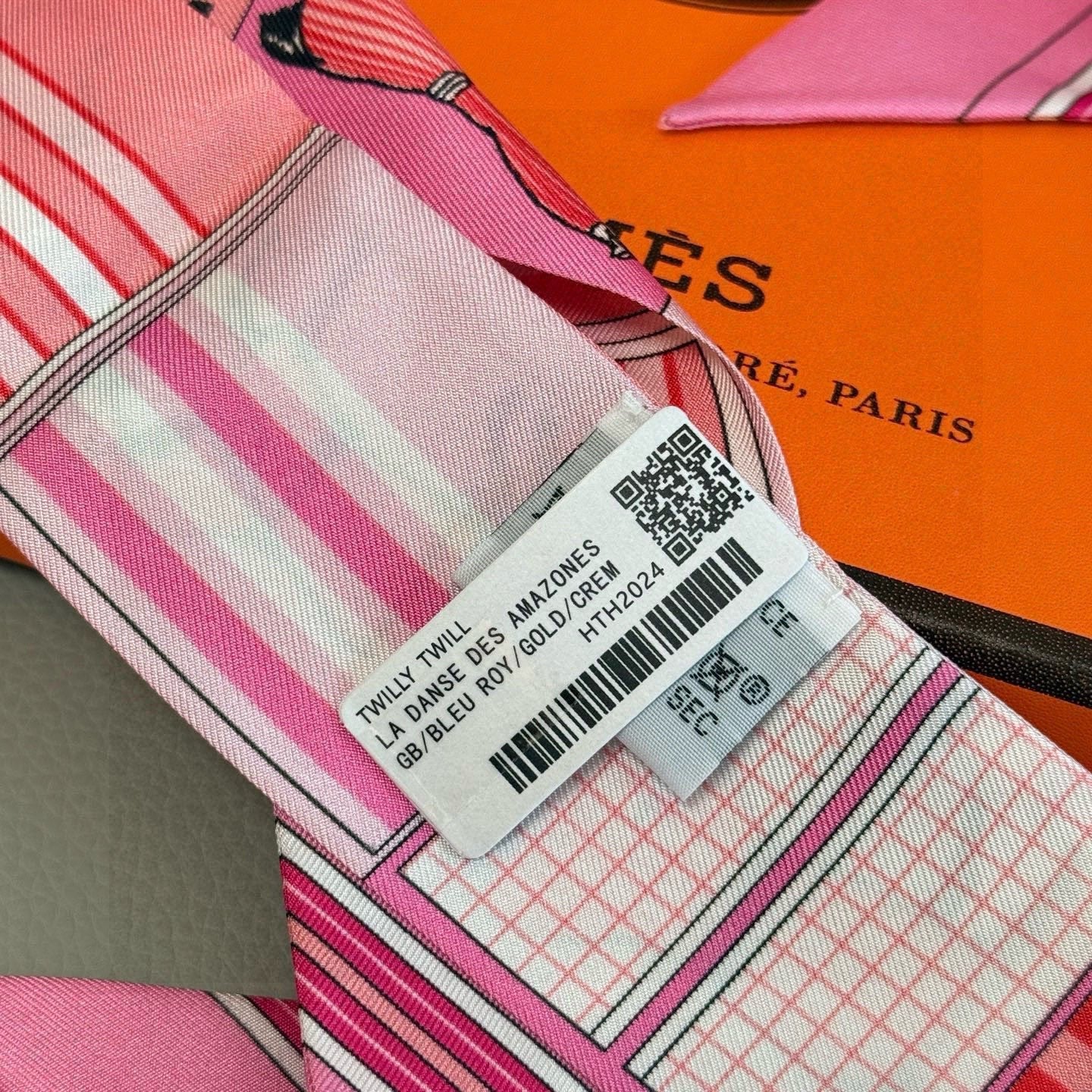 HERMES 25S NECKERCHIEF 86 IN SILK 991553