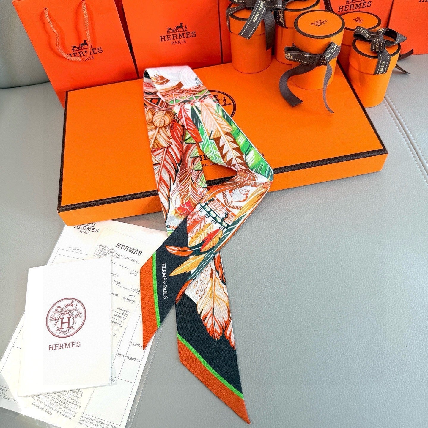 HERMES 25S NECKERCHIEF 86 IN SILK 991555