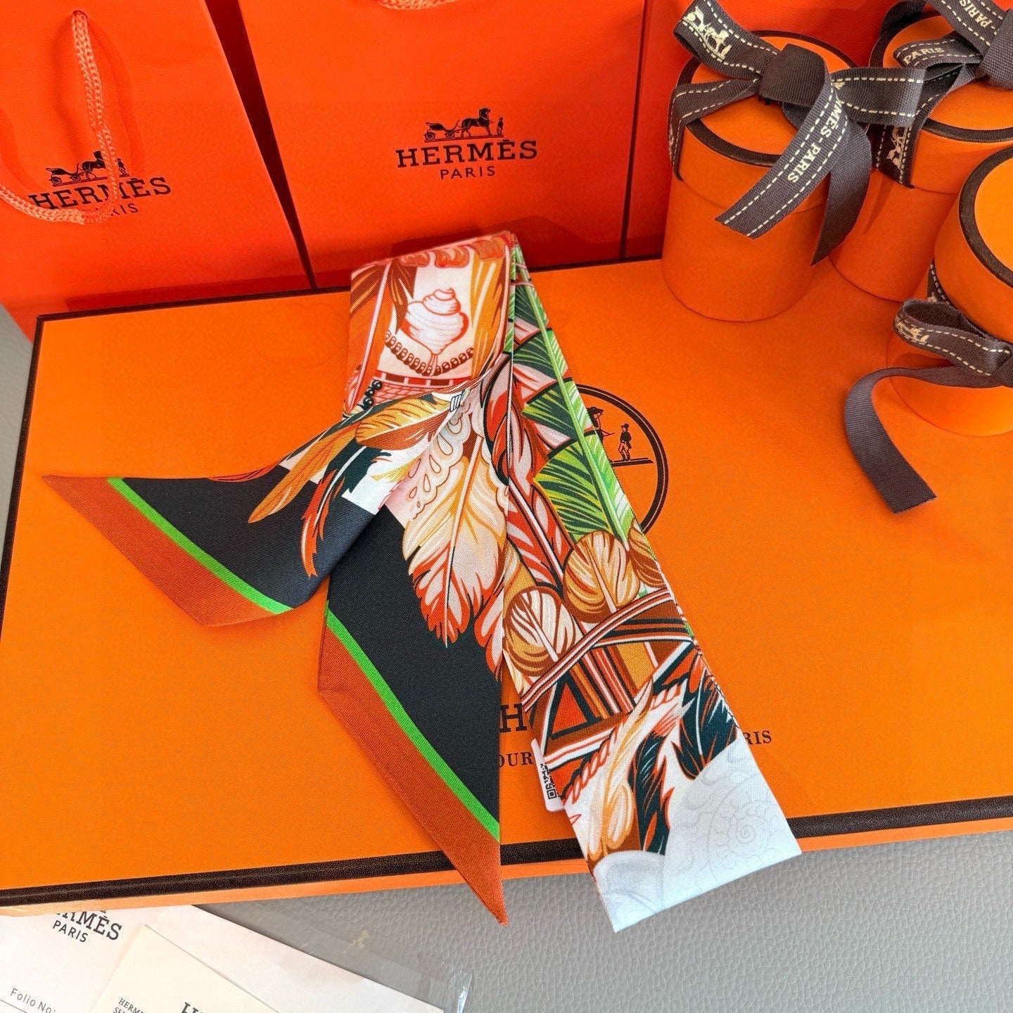 HERMES 25S NECKERCHIEF 86 IN SILK 991555