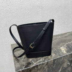 CELINE 25S CUIR TRIOMPHE BAG 30 IN BLACK CALFSKIN