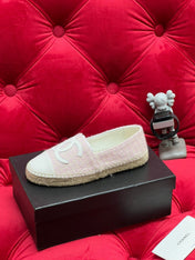 WOVEN LOAFERS IN LIGHT PINK FABRIC