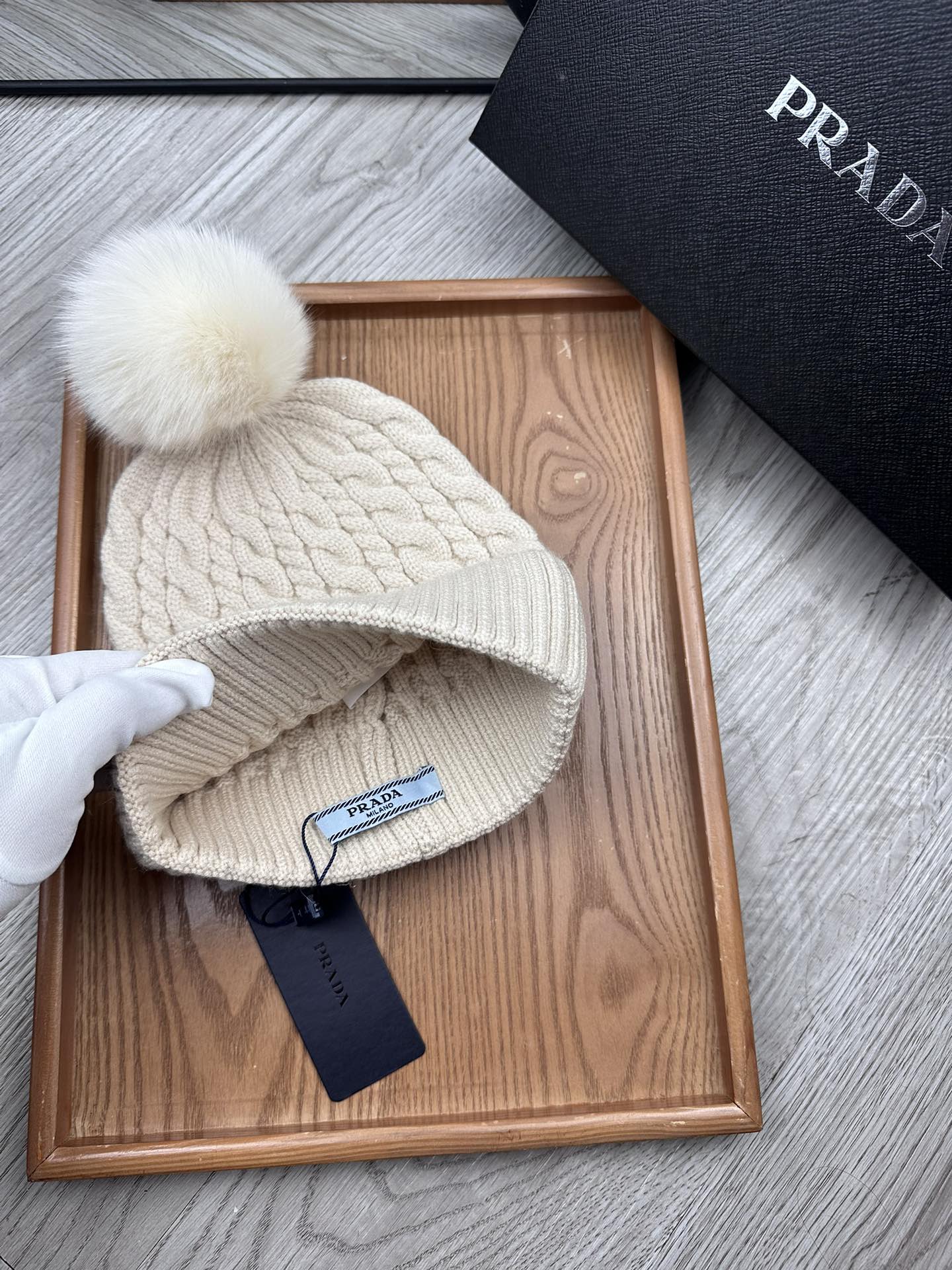 BEANIE HAT IN PARCHMENT BEIGE WOOL 352377