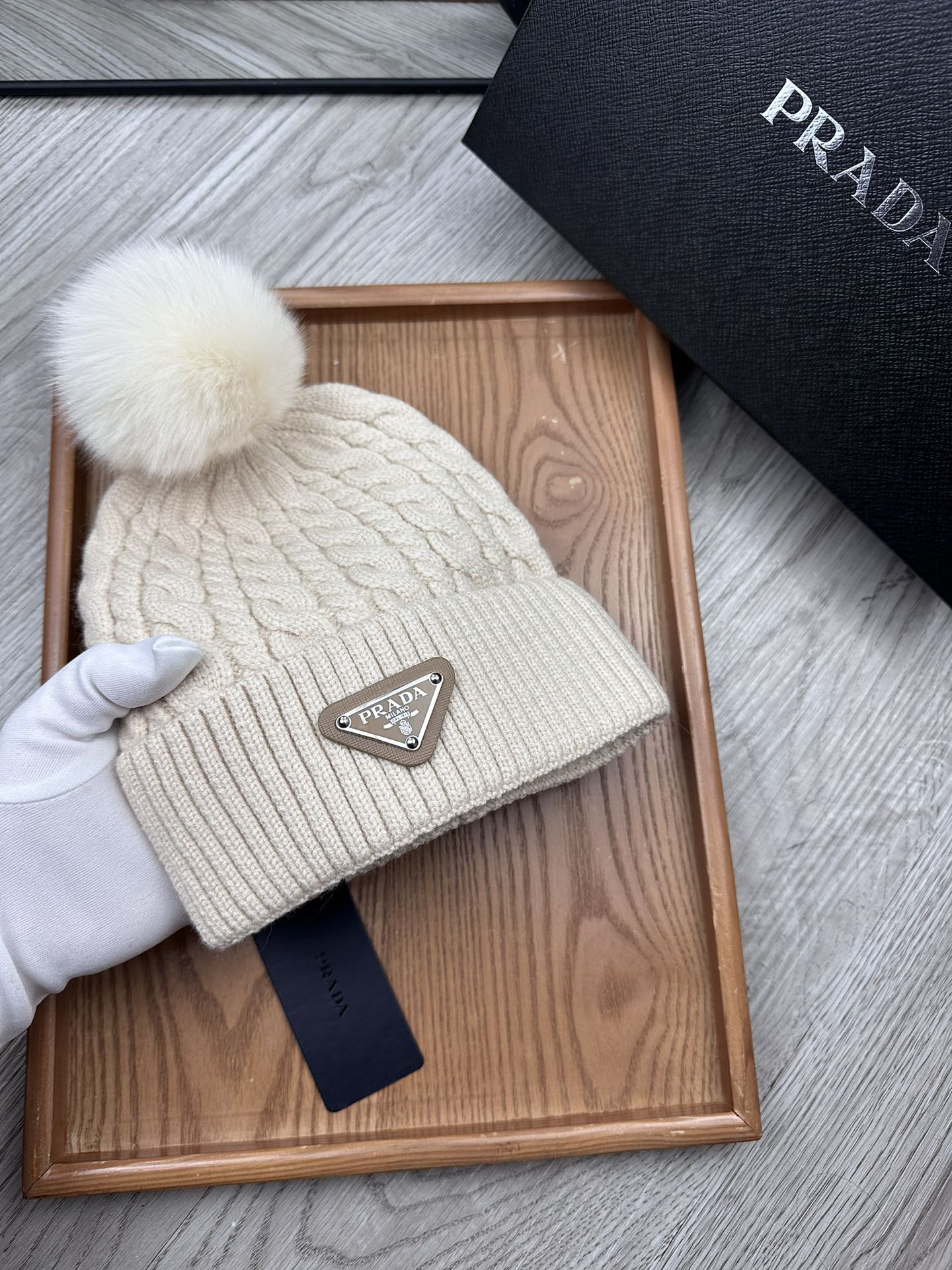 BEANIE HAT IN PARCHMENT BEIGE WOOL 352377