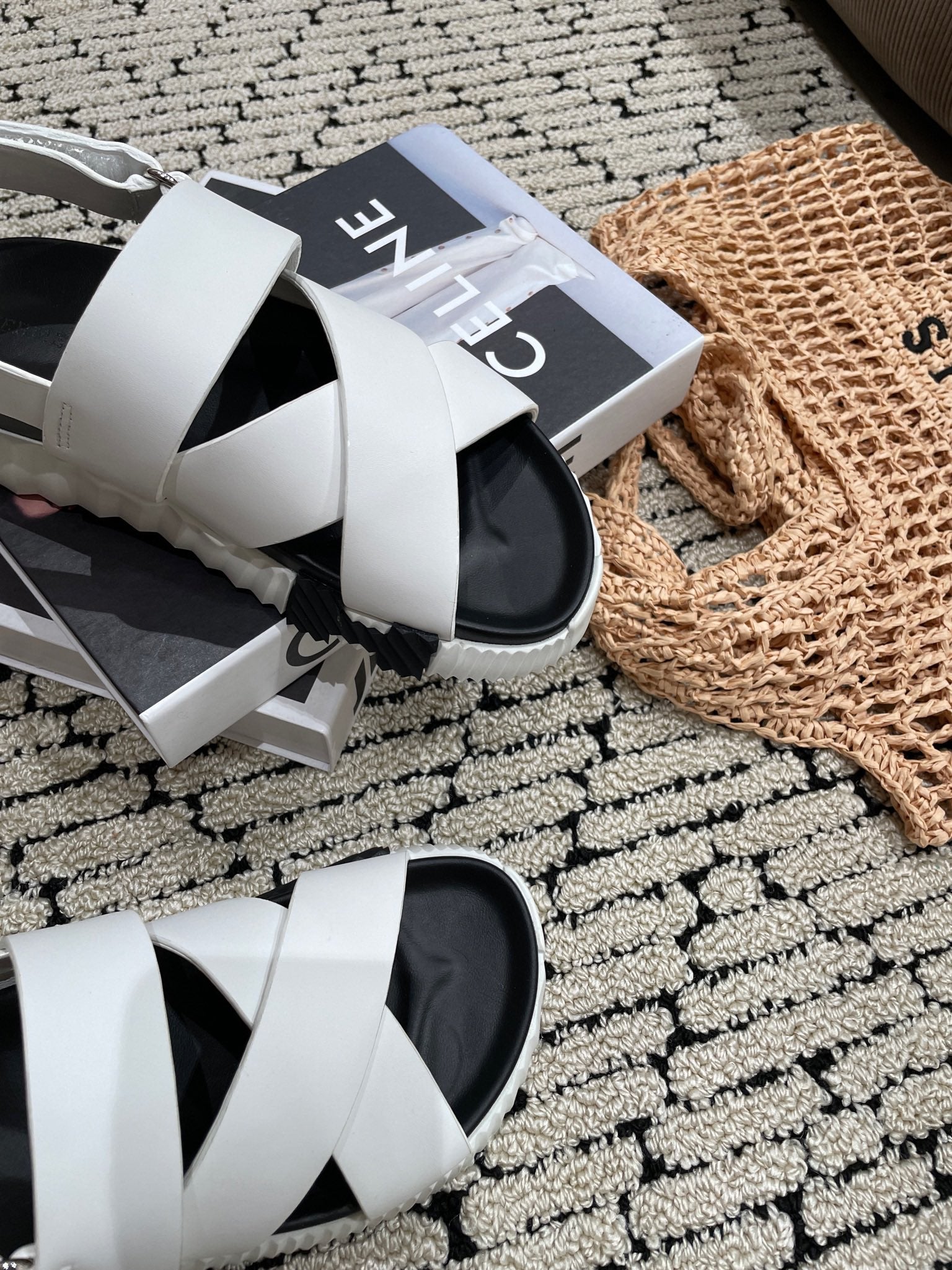 ELECTRIC SANDAL BLACK MIX CREAMY WHITE CALFSKIN