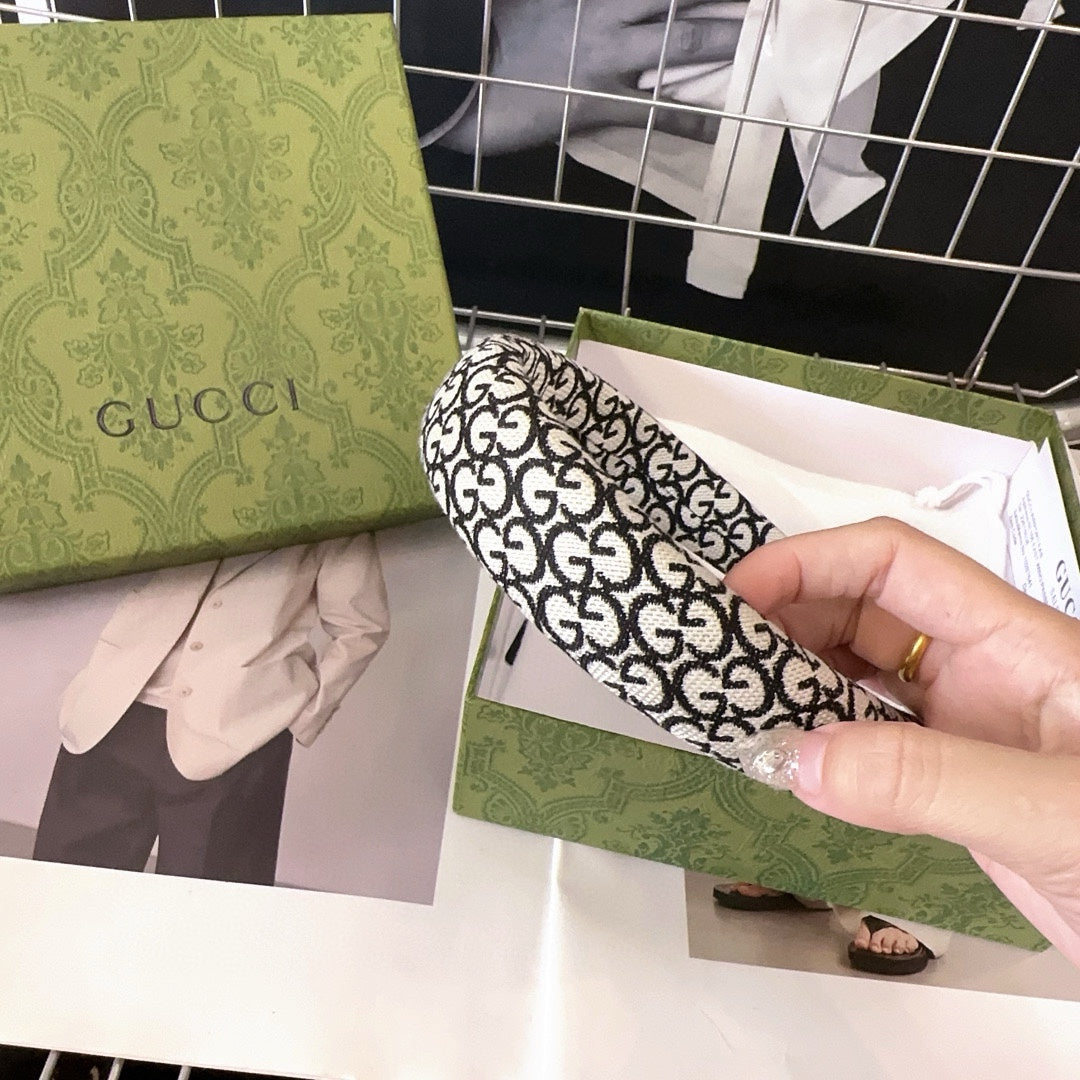 THICK HEADBAND IN WHITE MIX BLACK MONOGRAM CANVAS 406136