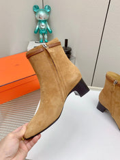 WOMEN'S NEO ANKLE BOOT IN PEANUT BROWN SUEDE