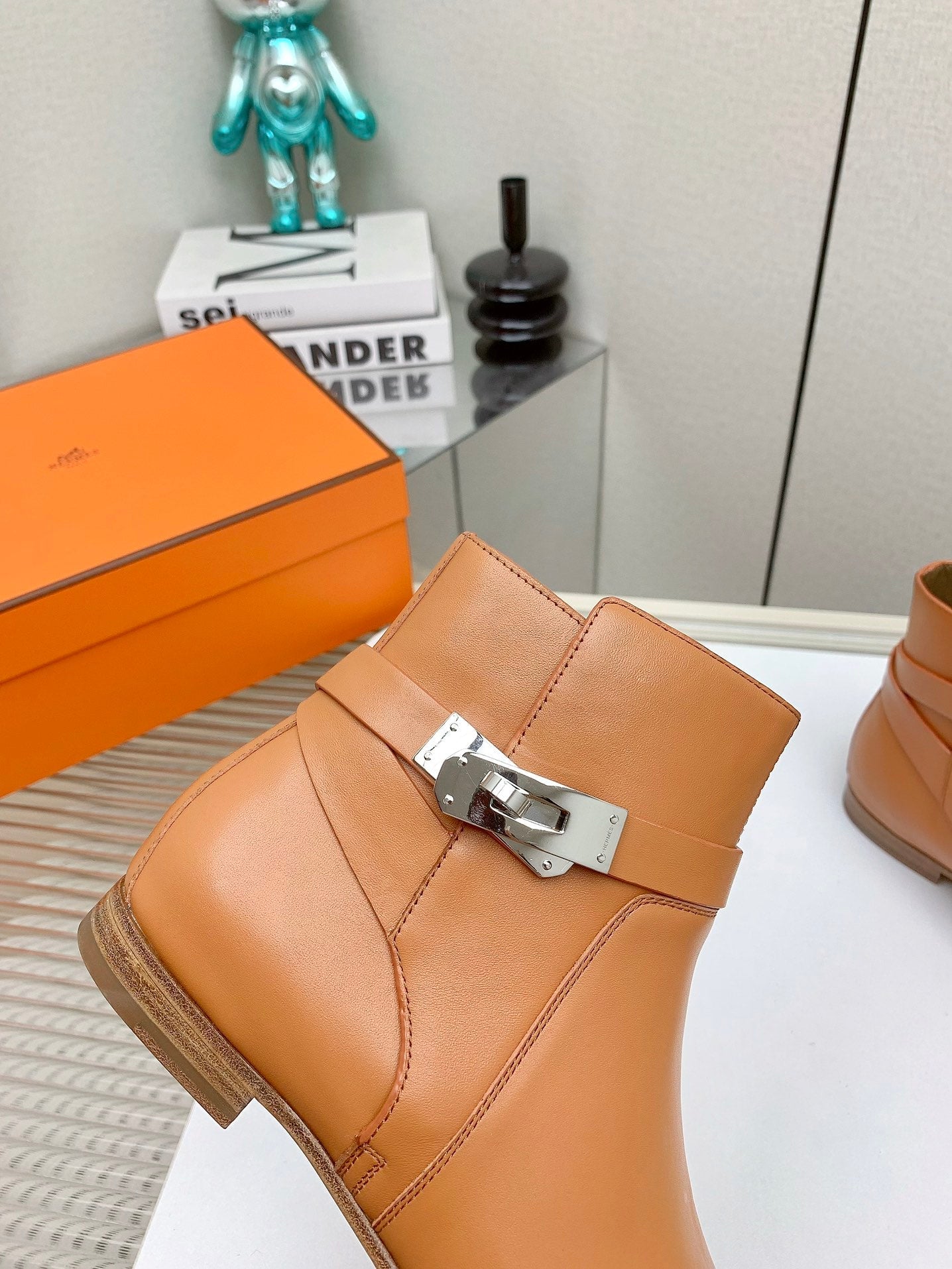 WOMEN'S NEO ANKLE BOOT IN BRONZE BROWN CALFSKIN