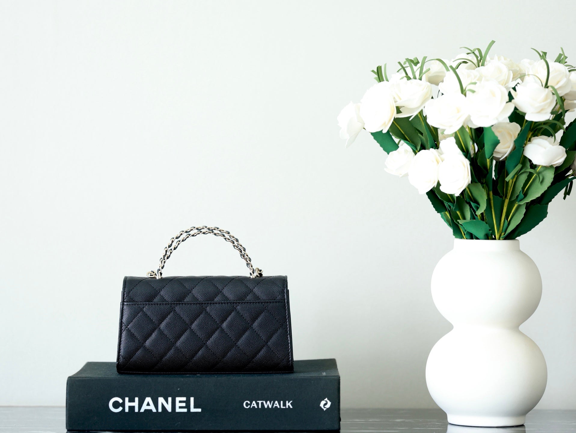 CHANEL 25S KELLY IN BLACK LAMBSKIN WITH GOLD HARDWARE