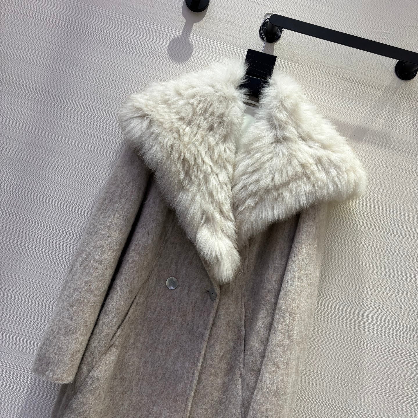 MAX MARA 25S DOUBLE-SIDED CASHMERE COAT WITH FOX FUR COLLAR 171