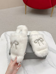 BALENCIAGA 25S SOFT FUR SLIPPERS IN WHITE FUR WITH RHINESTONE BOW