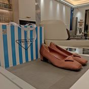 TRIANGLE LOGO PUMPS IN CHESTNUT BROWN SATIN