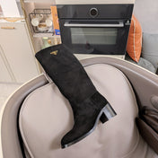 KNEE BOOTS WITH TRIANGLE LOGO IN BLACK SUEDE