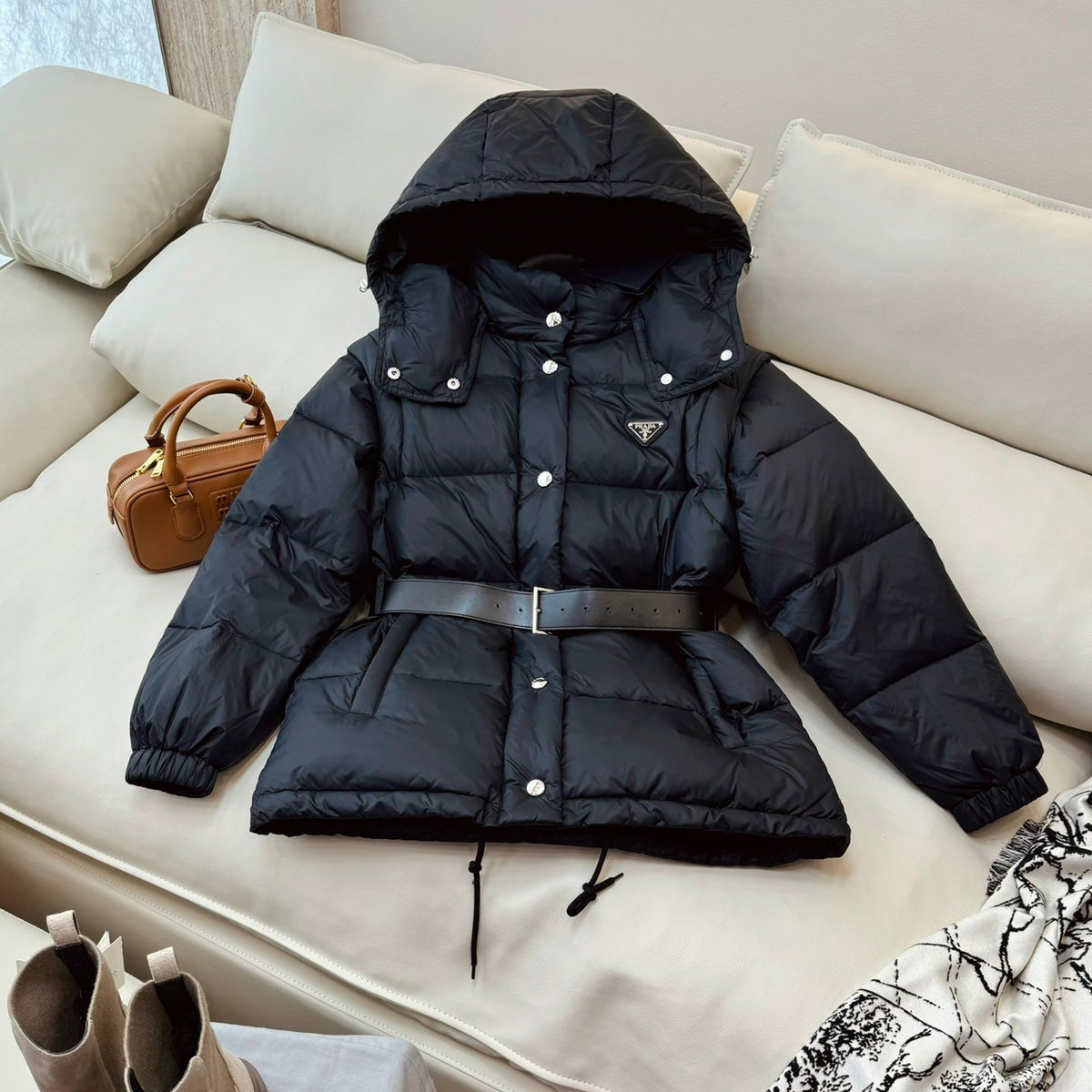 PRADA 25S DOWN COAT 312