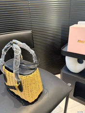 BASKET BAG 18 IN BROWN BEIGE WICKER AND BLACK CALFSKIN TRIM