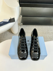 LACE-UP HIGH SHOES IN BLACK GLOSSY CALFSKIN