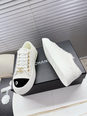 CHANEL 25S TRAINERS WHITE 35MM IN GLITTERED TWEED AND PATENT CALFSKIN