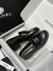 CC LOAFER BLACK CALFSKIN WITH META LOGO