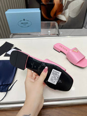 PRA SAFFIANO PATENT SLIDES OSTRICH MOTIF PINK CALFSKIN