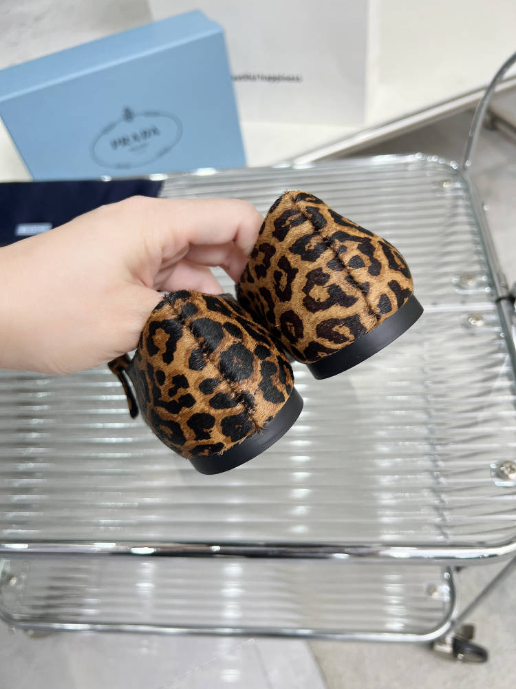 BALLET FLAT IN HONEY HORSEHAIR