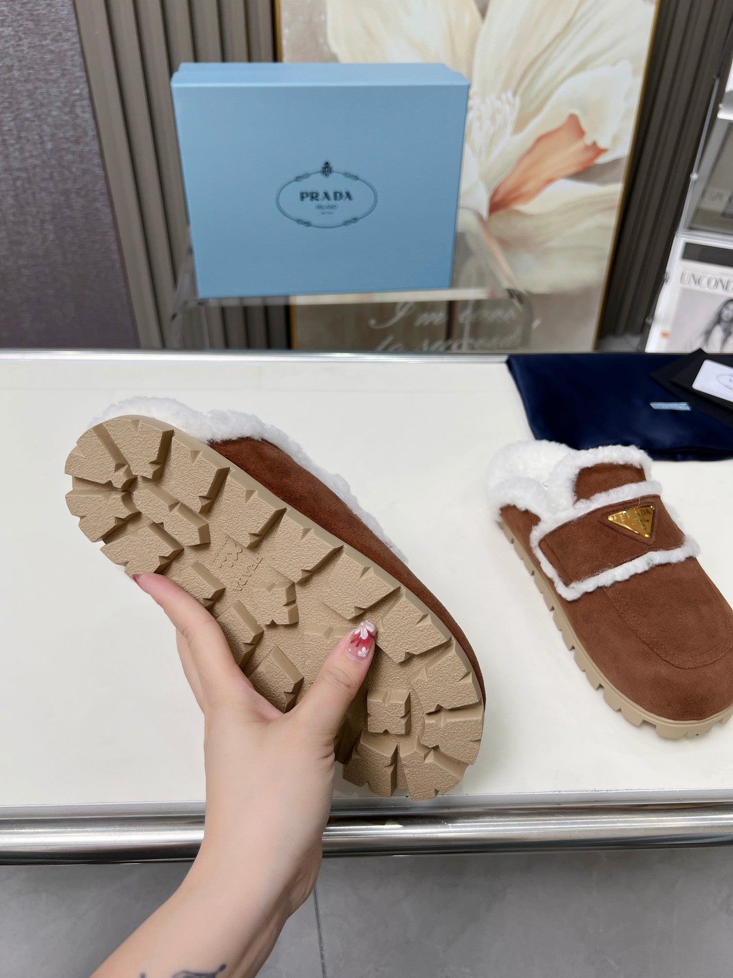 SUEDE AND SHEARLING MULES UMBER BROWN