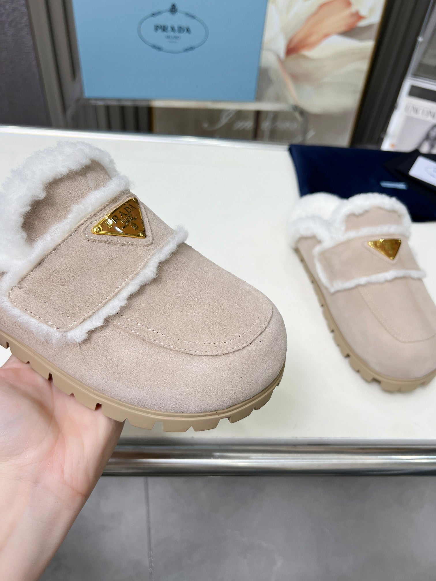SUEDE AND SHEARLING MULES BEIGE