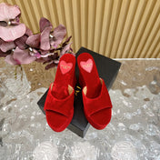 ALAIA PLATFORM WEDGE IN CHERRY RED VELVET WITH HEART EMBROIDERED
