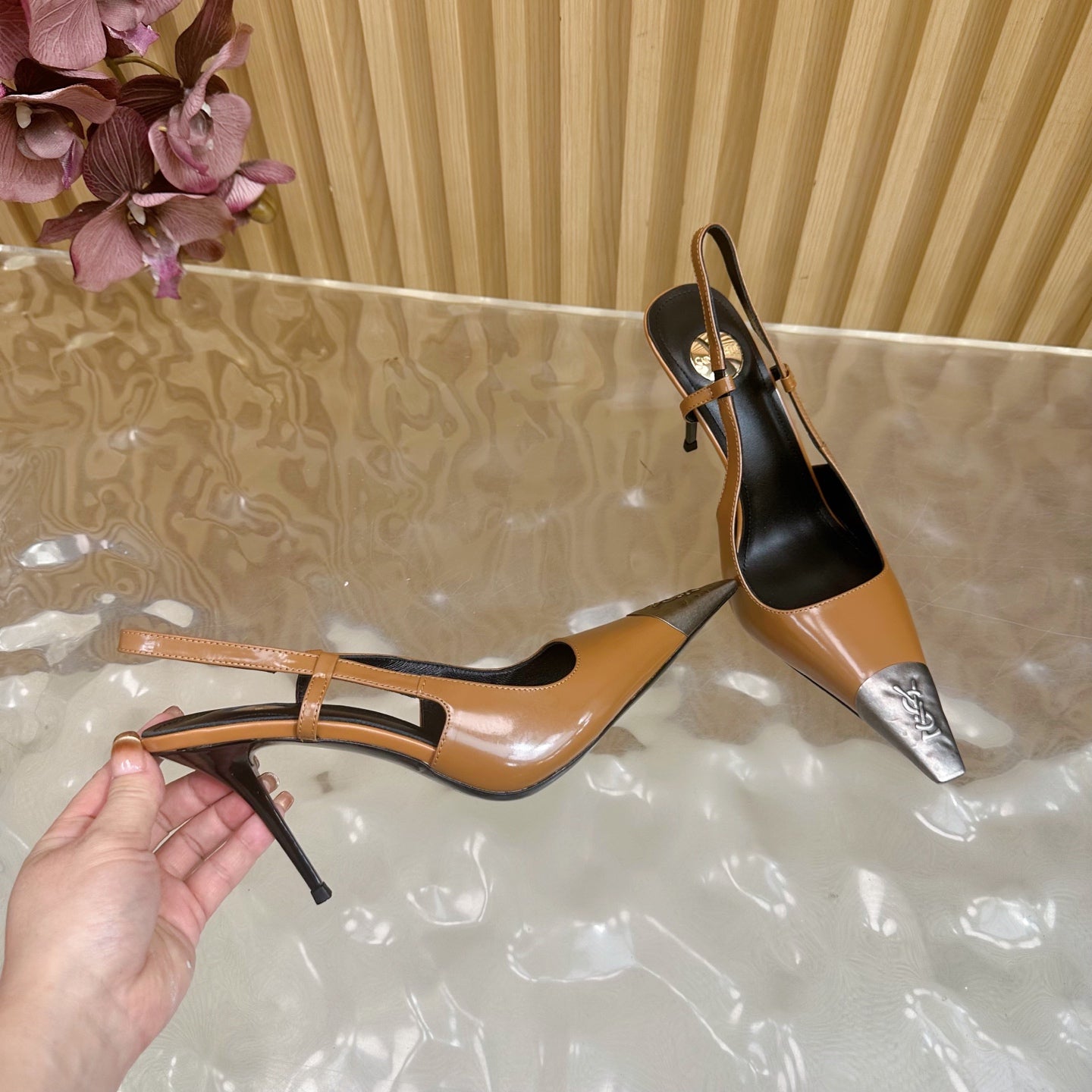 YSL 25S HIGH-HEEL SLINGBACKS 85 MM IN CAMEL BROWN LAMBSKIN AND SILVER HARDWARE