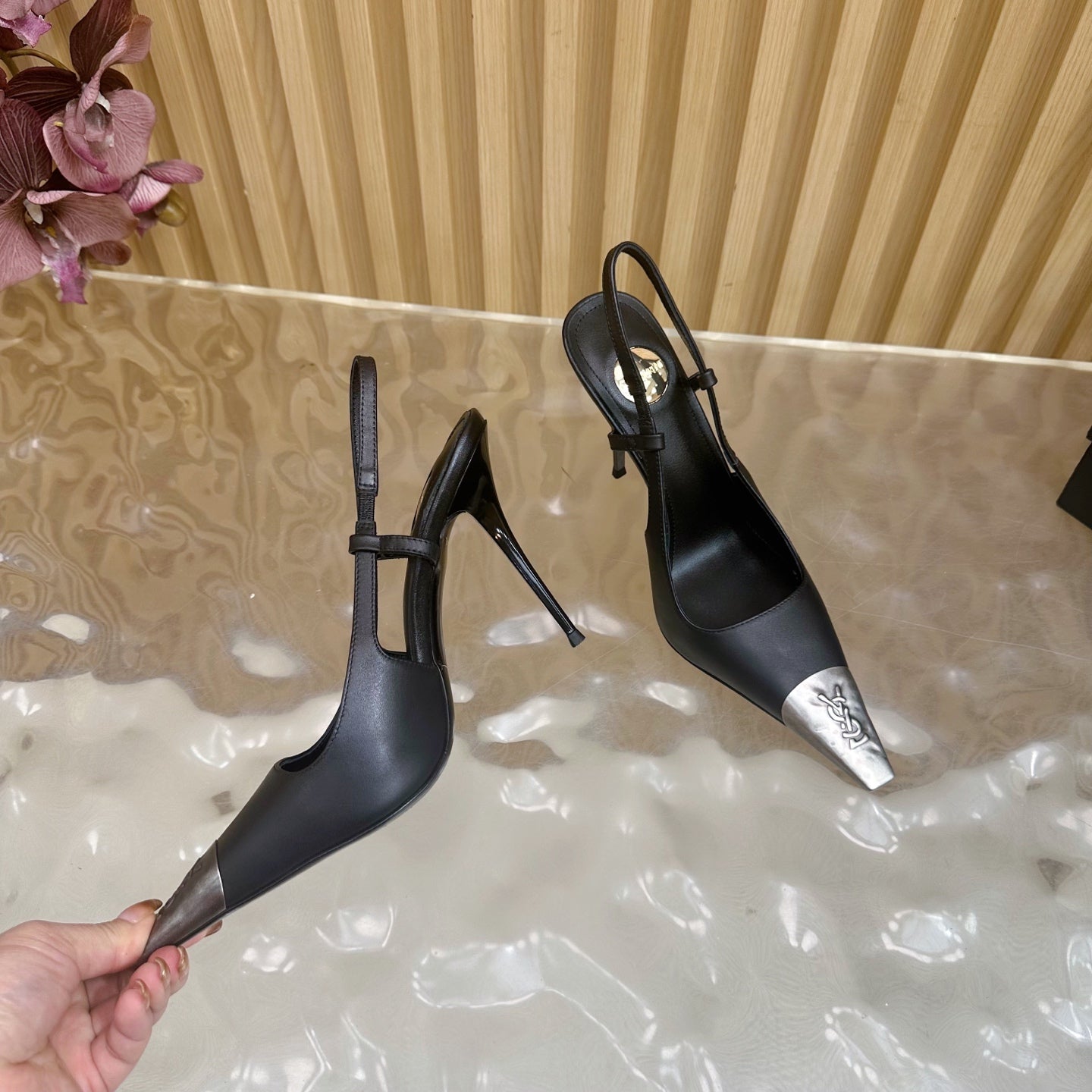 YSL 25S HIGH-HEEL SLINGBACKS 105 MM IN BLACK LAMBSKIN AND SILVER HARDWARE