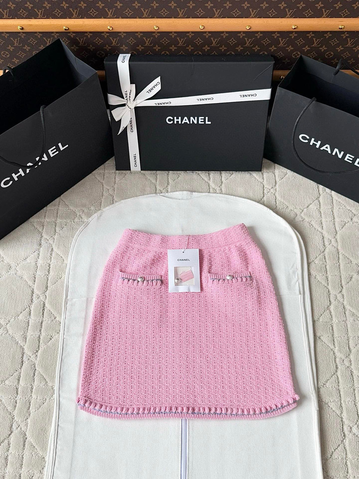 Chanel 25P Mini Skirt Pink Tweed 237296