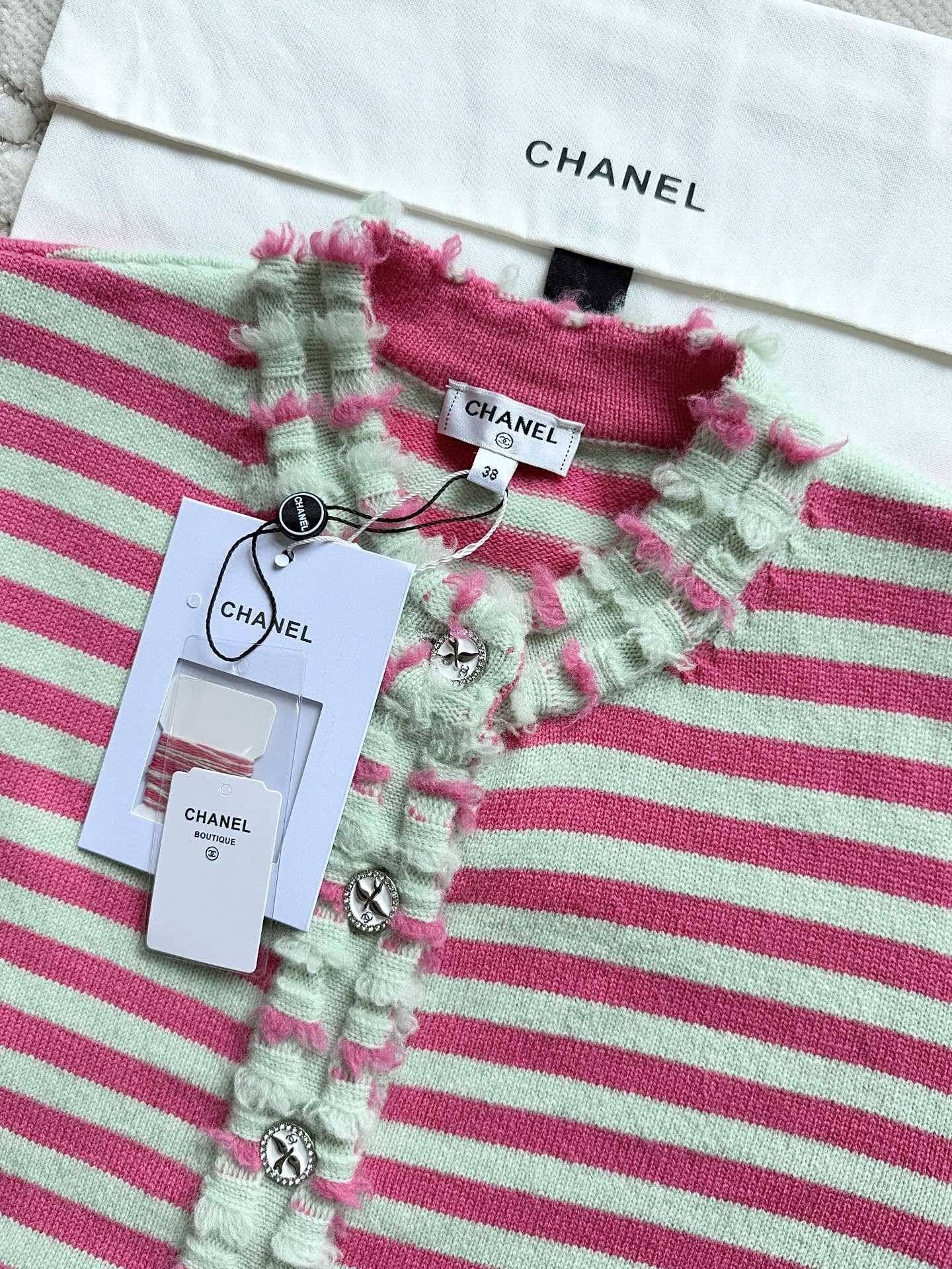 Chanel 25P Cardigan Pink Mix Green Cashmere 237319