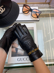 GLOVES IN BLACK LAMBSKIN GOLD HARDWARE 463837