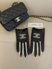 CC GLOVES IN BLACK MIX WHITE SHEEPSKIN 463850