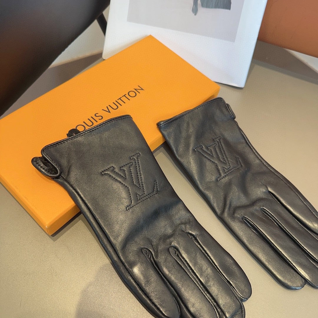 GLOVES IN BLACK LAMBSKIN 432714