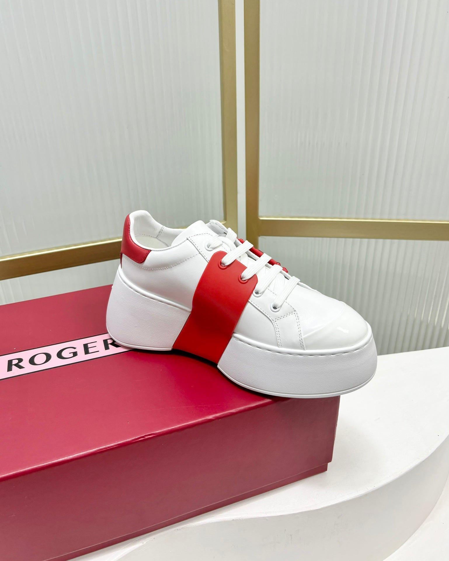 VIV' SKATE SNEAKERS IN WHITE CALFSKIN RED GLITTER STRAP AND CRYSTAL BUCKLE