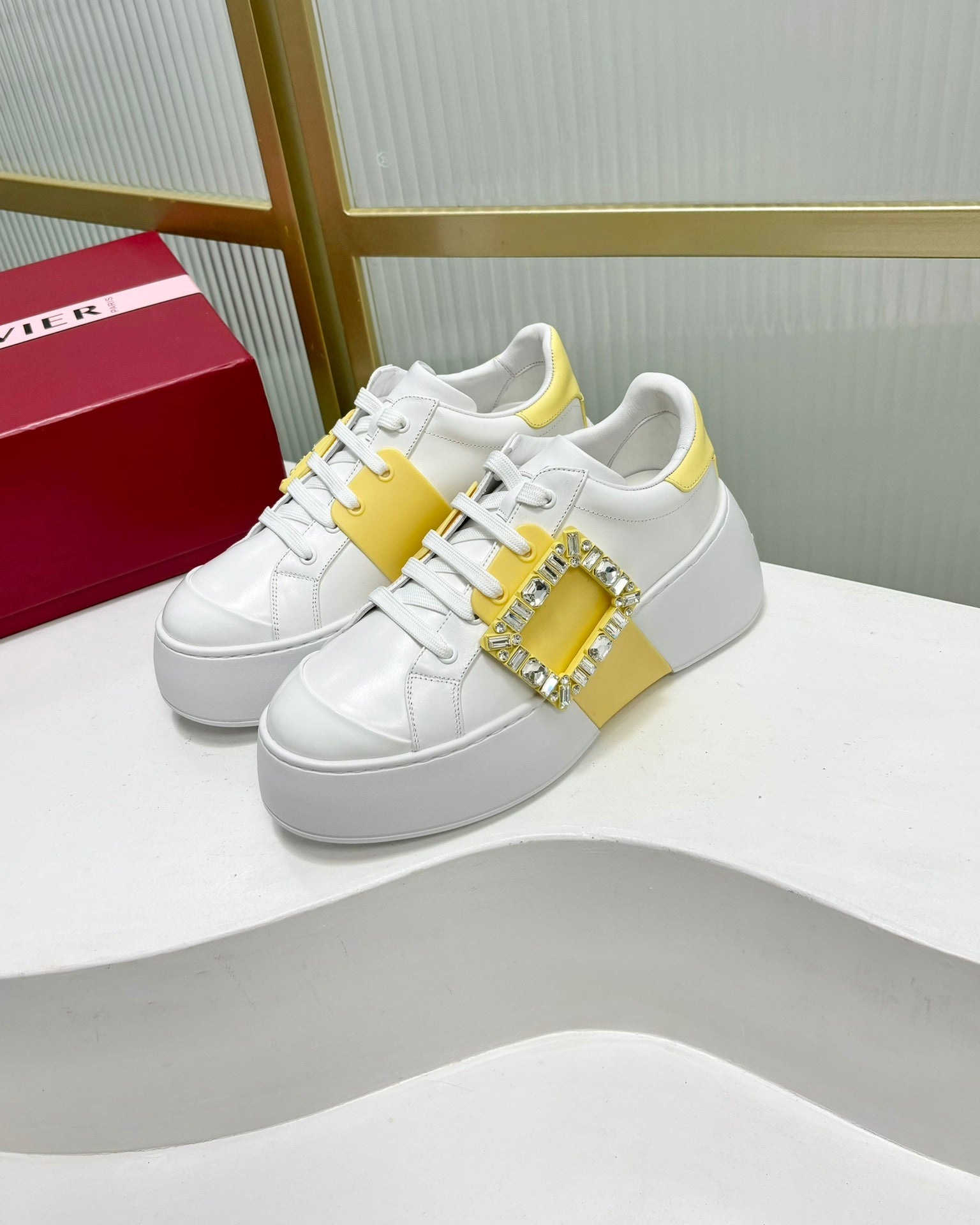 VIV' SKATE SNEAKERS IN WHITE CALFSKIN YELLOW GLITTER STRAP AND CRYSTAL BUCKLE
