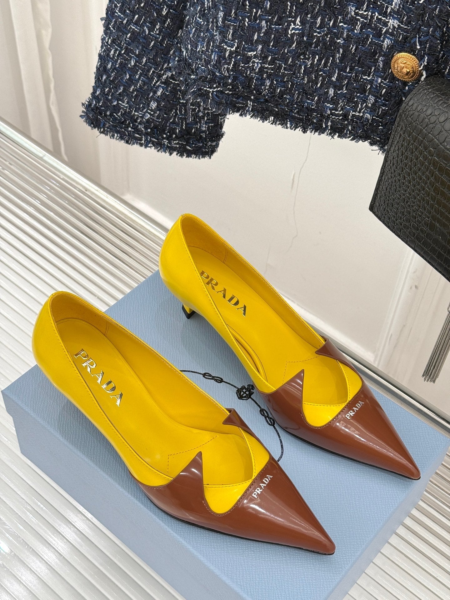 KITTEN HEEL PUMPS IN YELLOW MIX BROWN ORANGE CALFSKIN