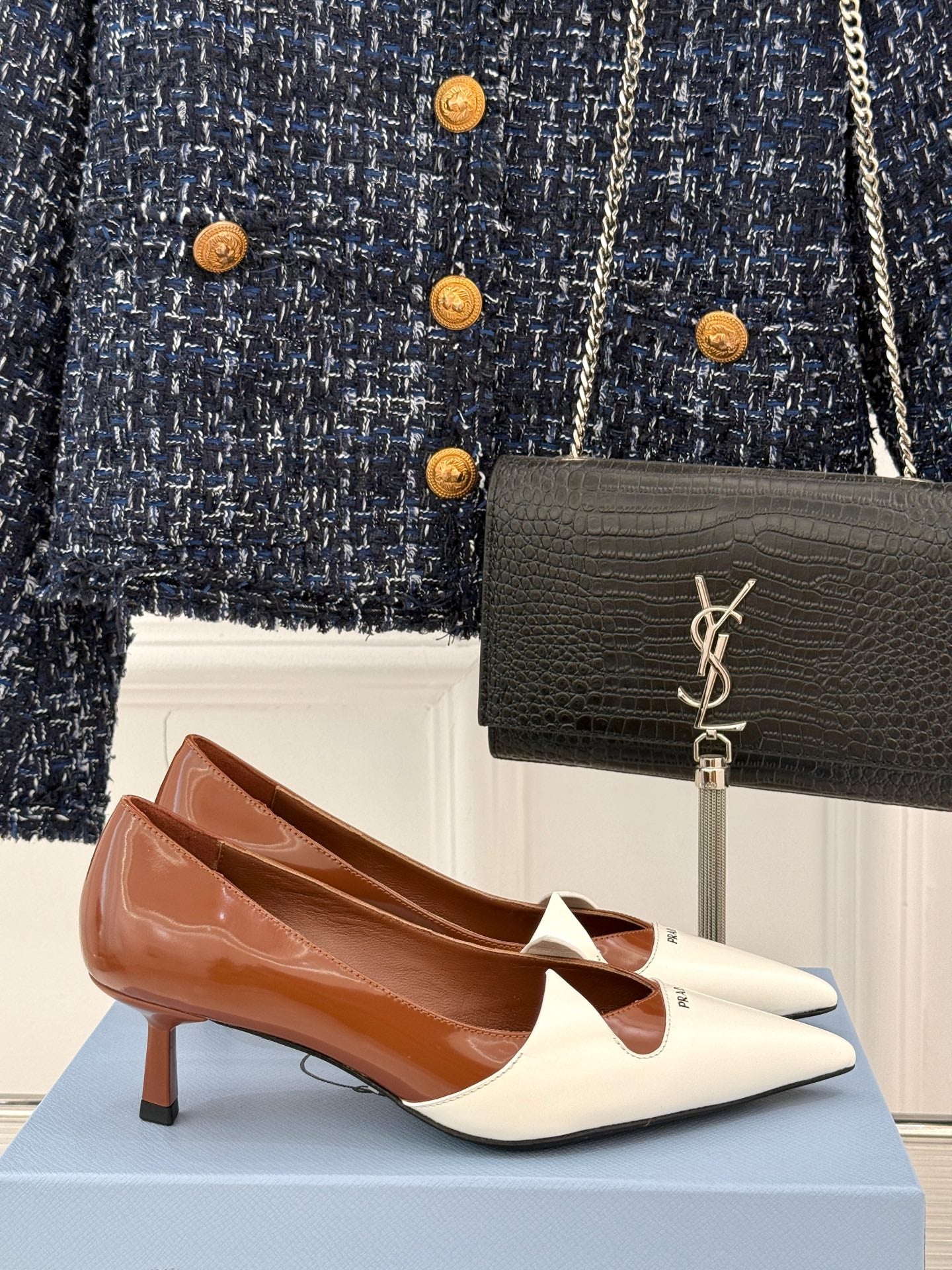 KITTEN HEEL PUMPS IN WHITE MIX BROWN CALFSKIN