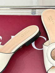 SLIDE SANDALS IN CREAM WHITE CALFSKIN